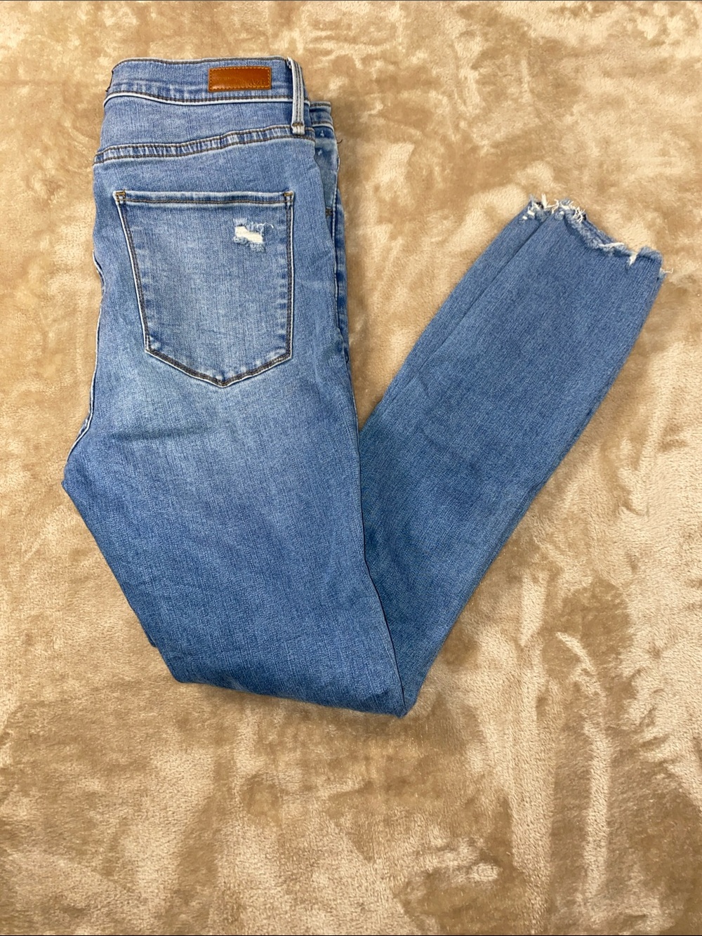 Abercrombie & Fitch Medium Blue High Waist Skinny Jeans with Frayed Hem